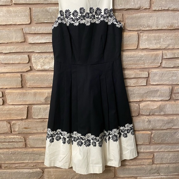 Talbots Sleeveless Floral Fit & Flare Dress size 2 petite - Picture 5 of 12